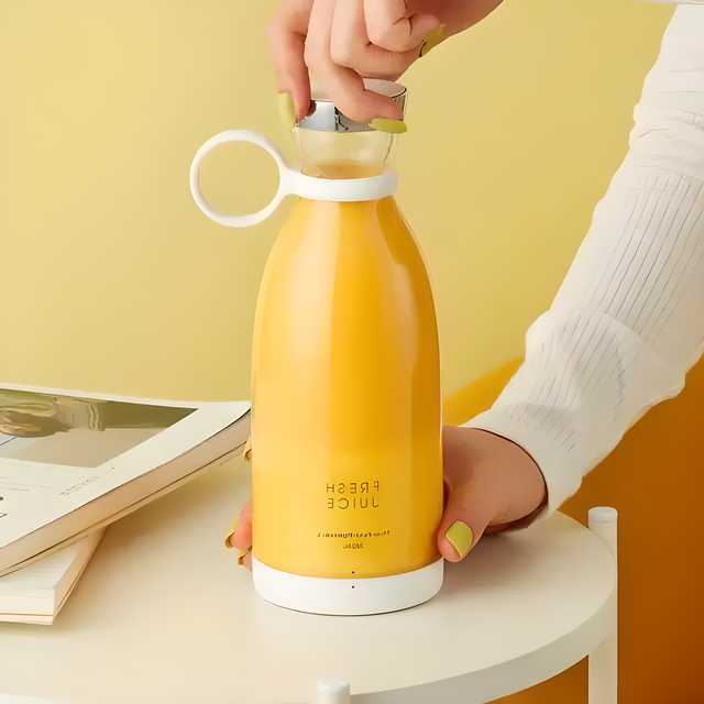 FreshSip Portable Electric Juice Blender Bottle
